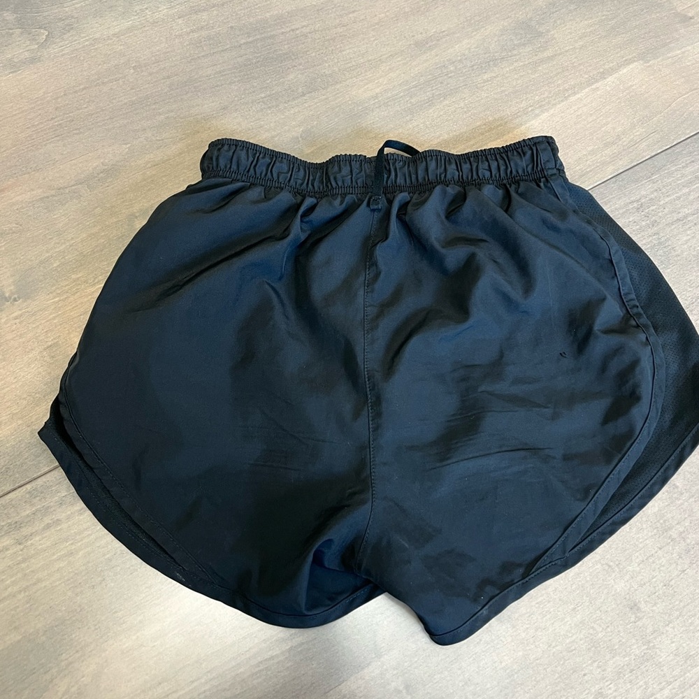 Black Nike running shorts XS